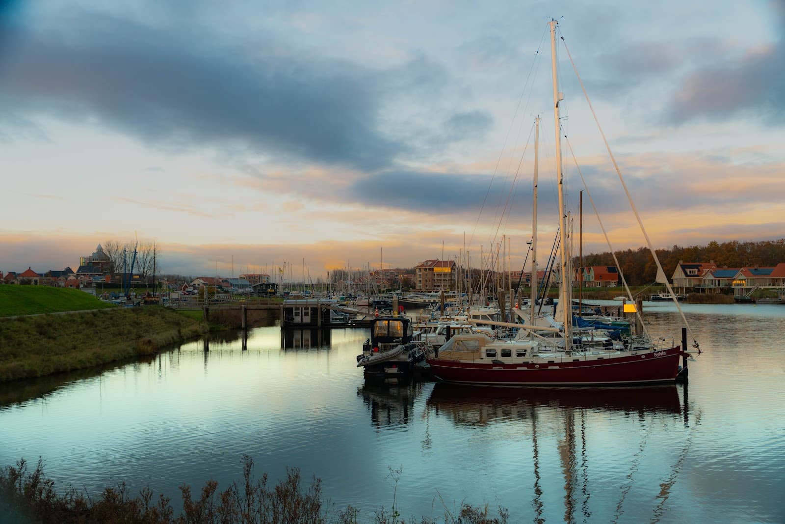 Tholen
