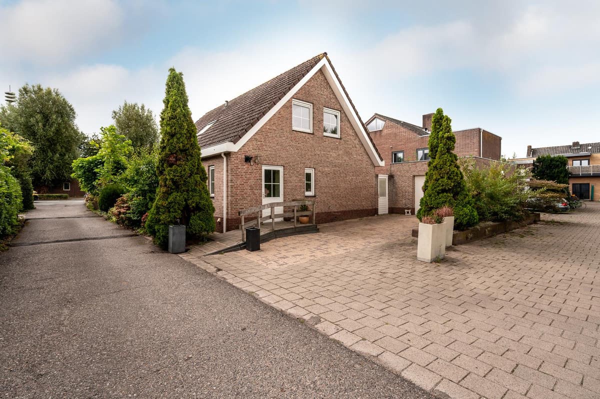 Aalsmeer, North Holland 